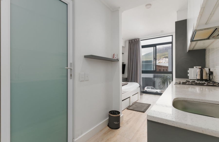 1 Bedroom Property for Sale in Woodstock Western Cape